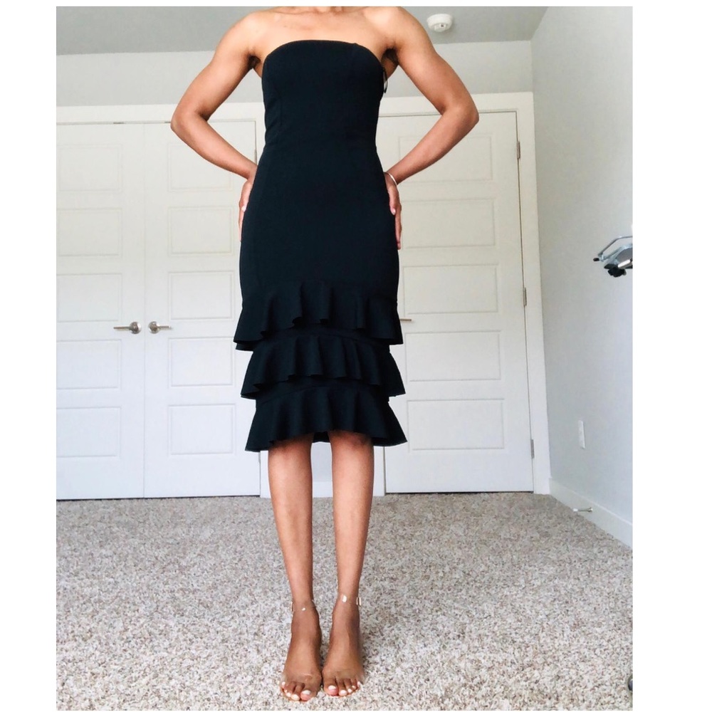 Elegant Black Strapless Ruffle Dress